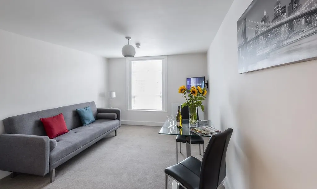 The Famous Apartments By Servicedlets Cheltenham 0*,  United Kingdom